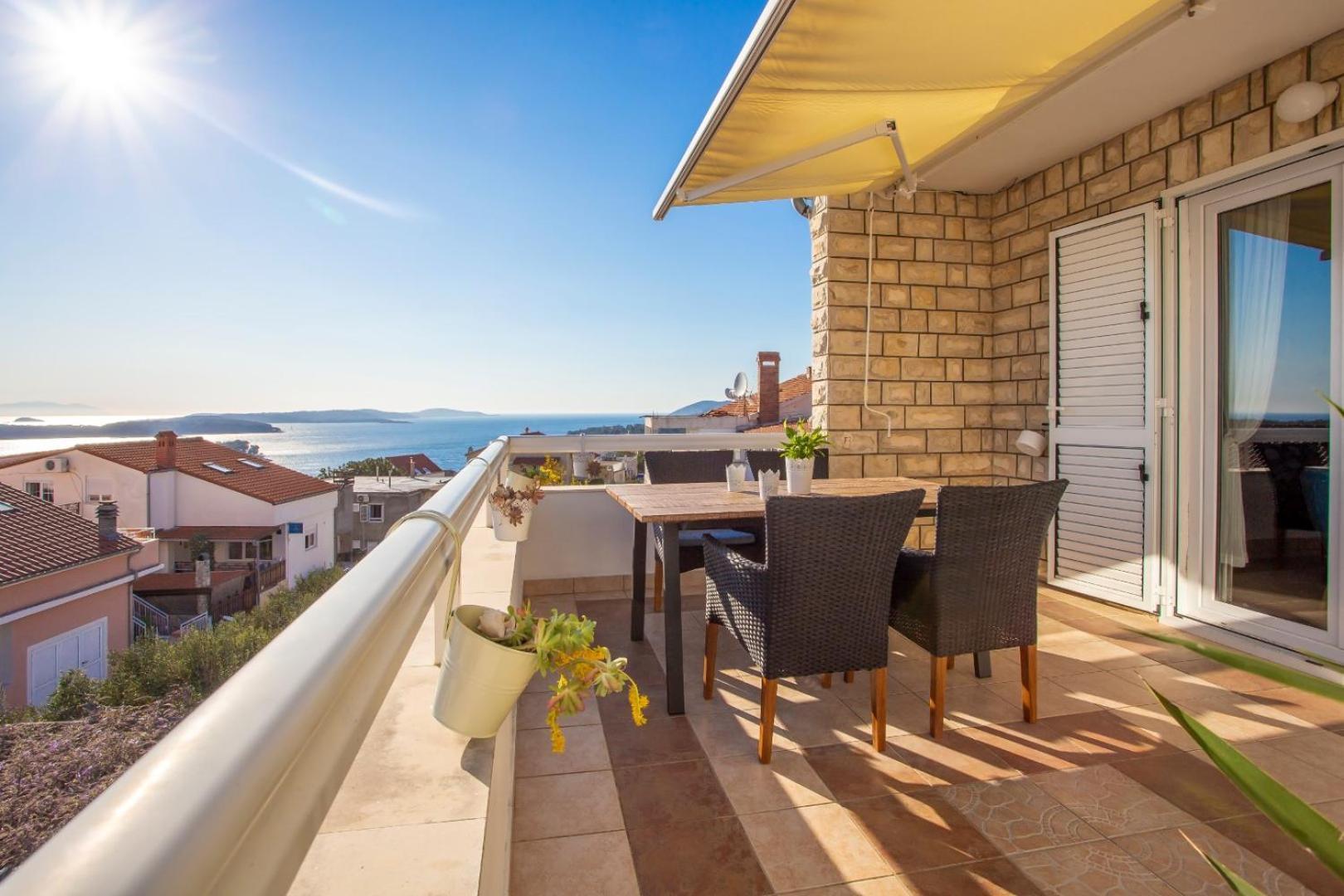 Peaceful Apartment With Beautiful View Hvar Town Eksteriør bilde